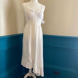 Elegant White Lace Eyelet Dress, size 6, Guess brand. NWT
